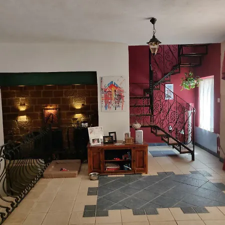 Bed & Breakfast Hail Mary